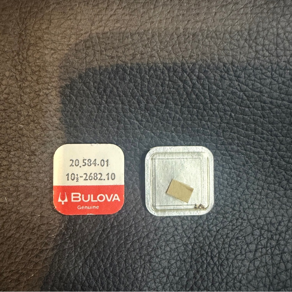 NOS Bulova Watch Part # 20.584.01/10 1/2 2682.10.